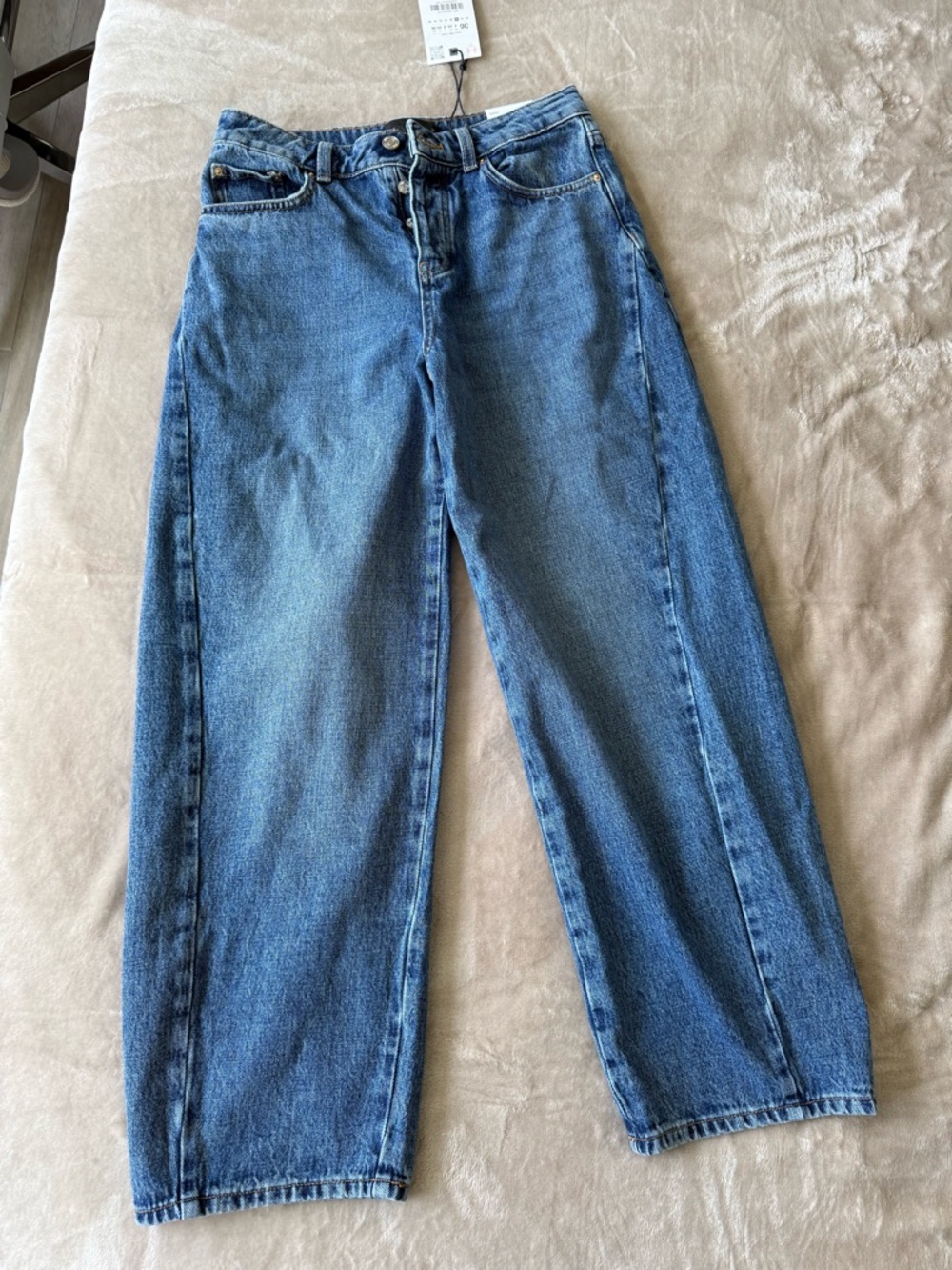 NEW barrel jeans